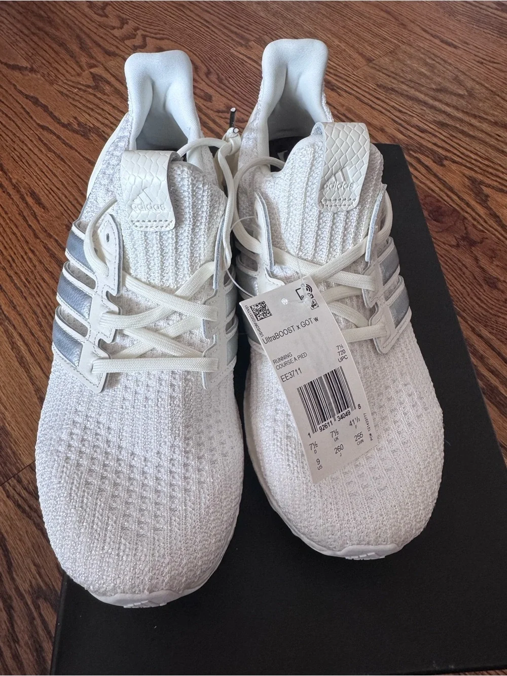 Adidas Ultraboost x Game of Thrones - House Targaryen